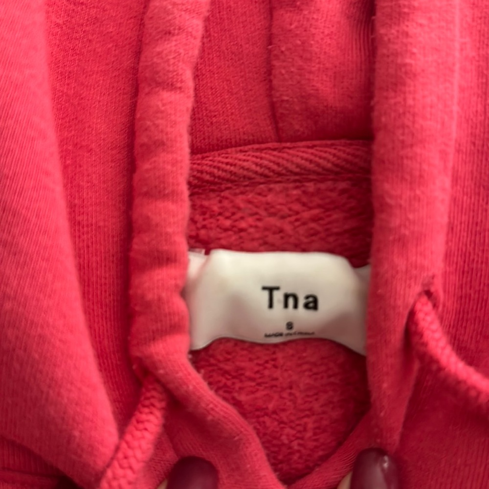Cropped Aritzia TNA hoodie